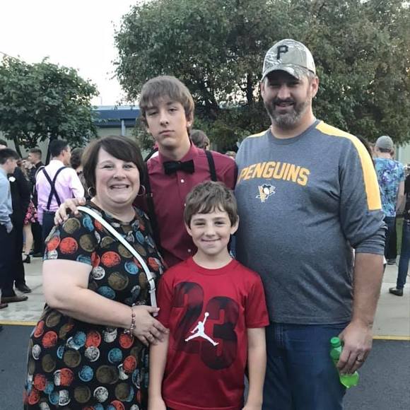 Meet your Posher, Courtney - Picture 1 of 1